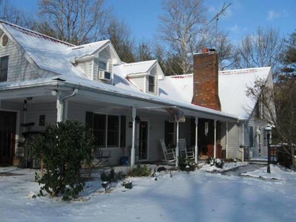 Blue Ridge Manor Bed And Breakfast Fancy Gap Екстериор снимка