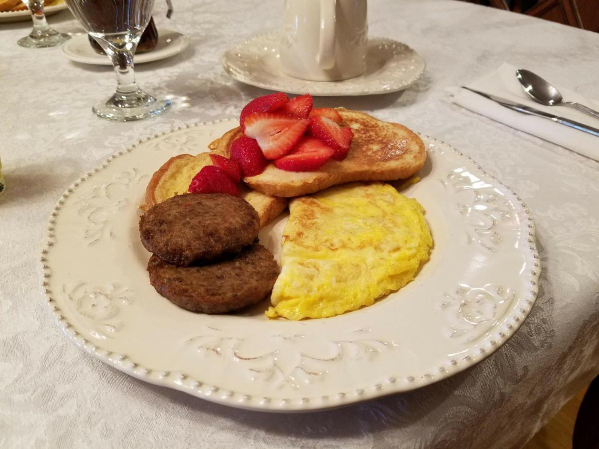 Blue Ridge Manor Bed And Breakfast Fancy Gap Екстериор снимка